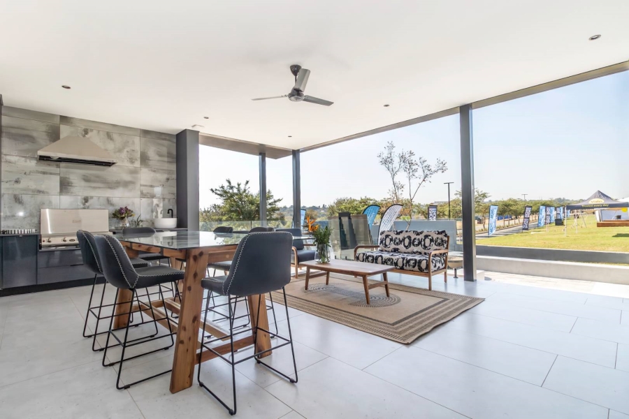 5 Bedroom Property for Sale in Helderfontein Estate Gauteng