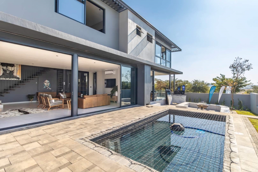 5 Bedroom Property for Sale in Helderfontein Estate Gauteng