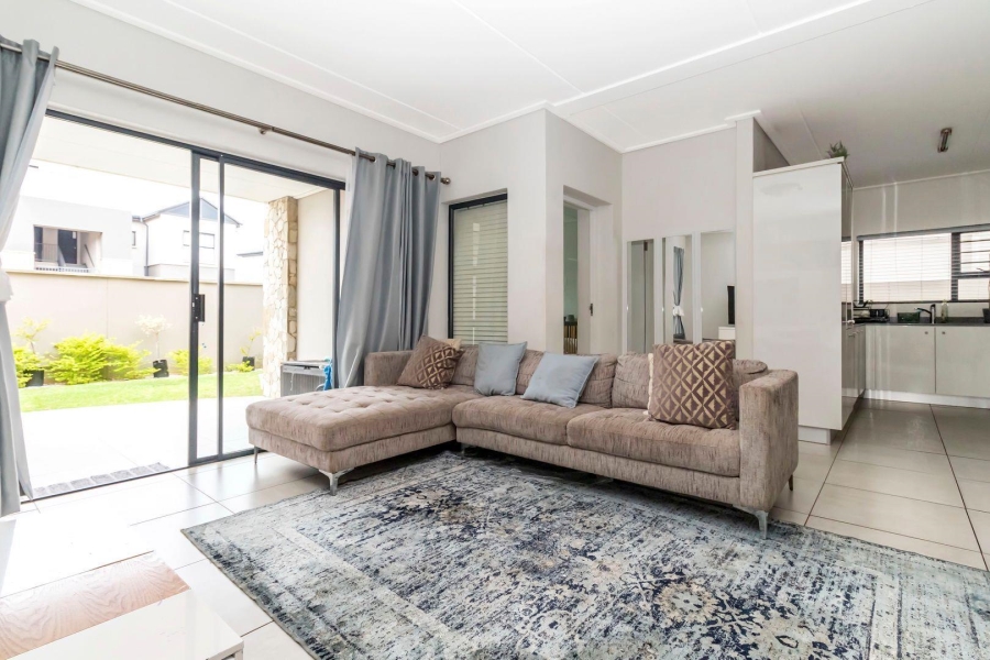 3 Bedroom Property for Sale in Waterfall Gauteng
