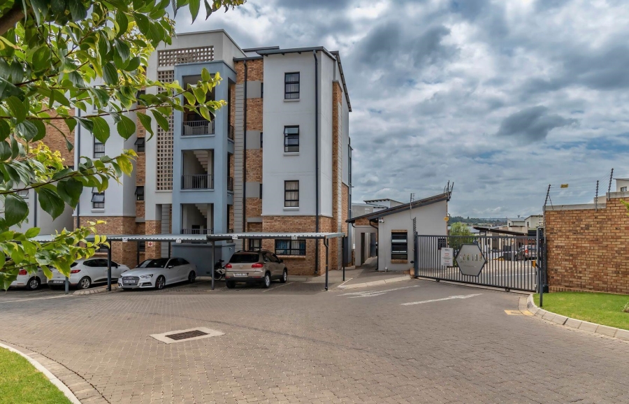 3 Bedroom Property for Sale in Barbeque Downs Gauteng