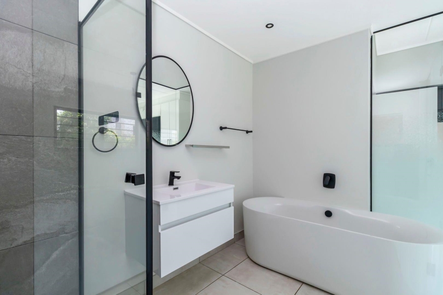 3 Bedroom Property for Sale in Waterfall Gauteng