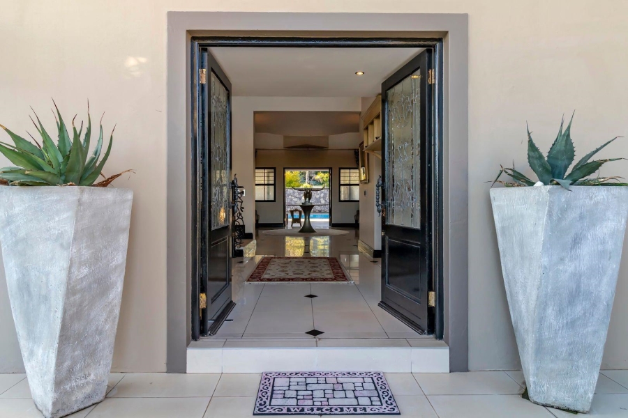 6 Bedroom Property for Sale in Saddlebrook Estate Gauteng