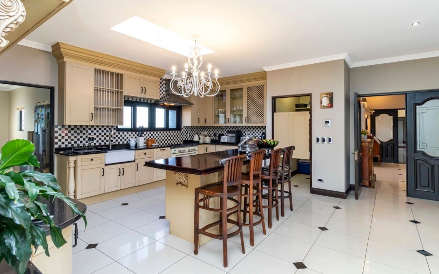 6 Bedroom Property for Sale in Saddlebrook Estate Gauteng