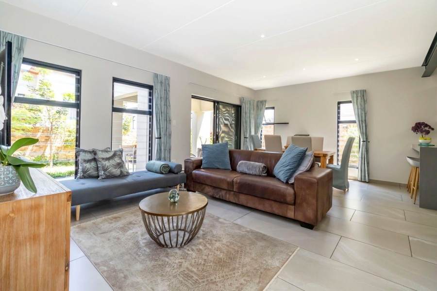 3 Bedroom Property for Sale in Crowthorne AH Gauteng