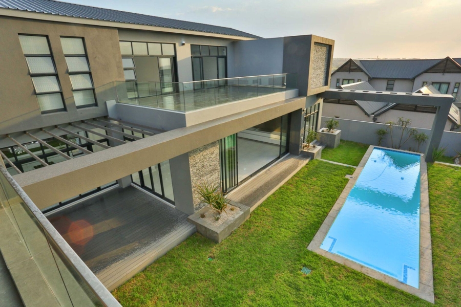 5 Bedroom Property for Sale in Waterfall Country Estate Gauteng