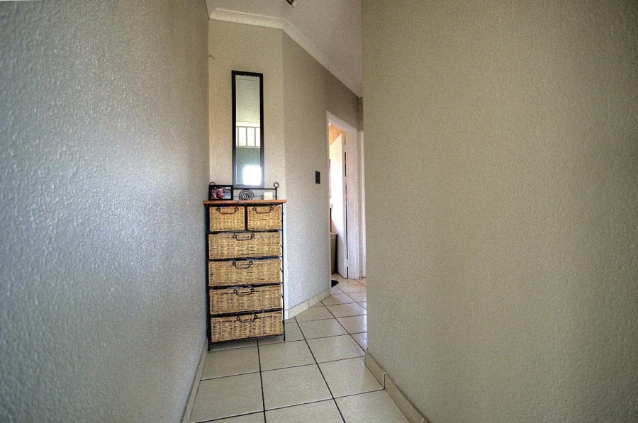 2 Bedroom Property for Sale in Verwoerdpark Gauteng