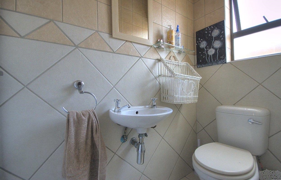 2 Bedroom Property for Sale in Verwoerdpark Gauteng