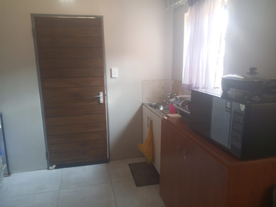 3 Bedroom Property for Sale in Clayville Gauteng