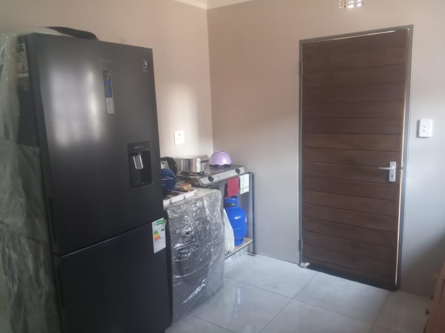 3 Bedroom Property for Sale in Clayville Gauteng