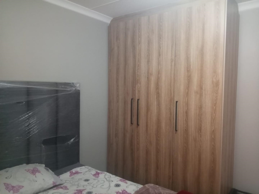 3 Bedroom Property for Sale in Clayville Gauteng