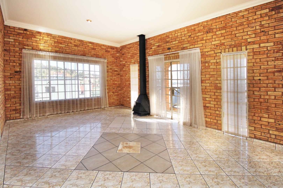 4 Bedroom Property for Sale in Noordheuwel Gauteng