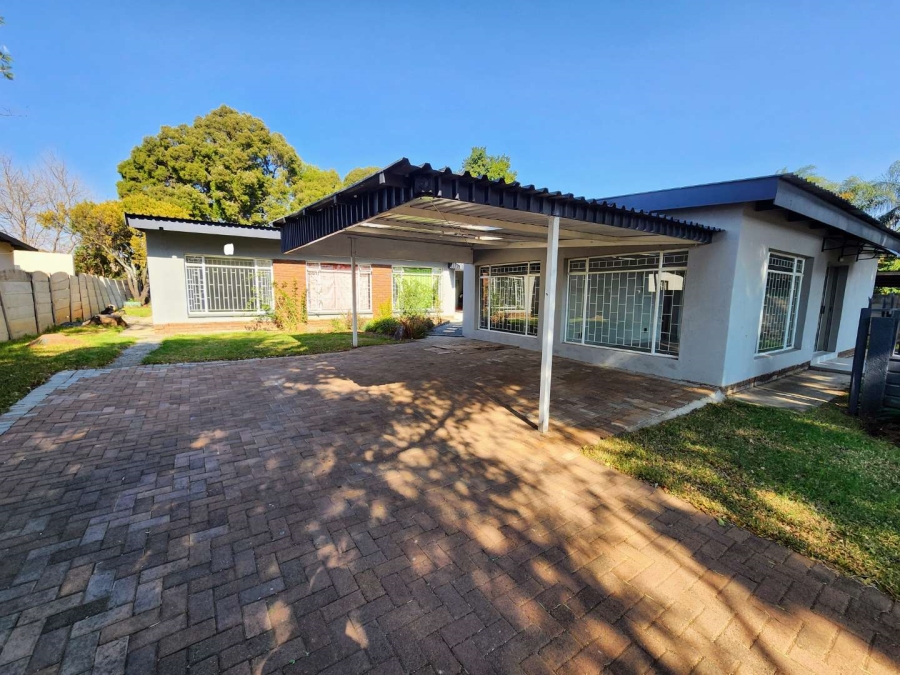 3 Bedroom Property for Sale in Kilner Park Gauteng