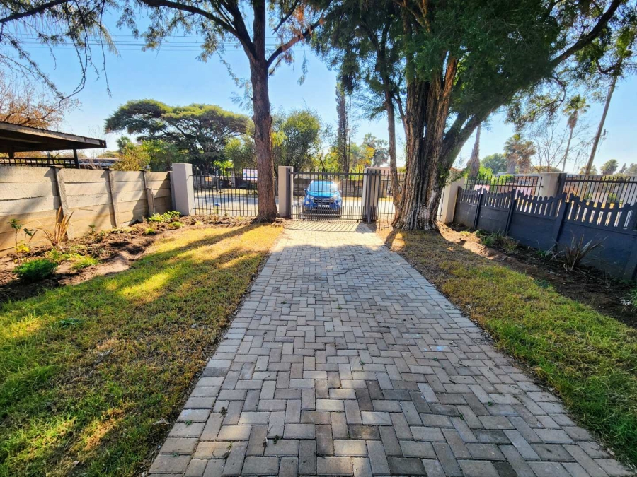 3 Bedroom Property for Sale in Kilner Park Gauteng