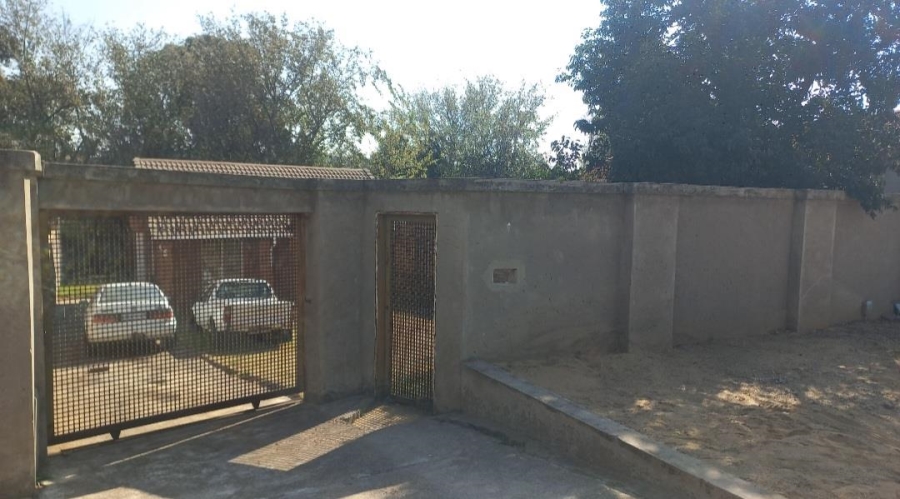 2 Bedroom Property for Sale in Ormonde View Gauteng