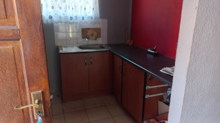 2 Bedroom Property for Sale in Ormonde View Gauteng