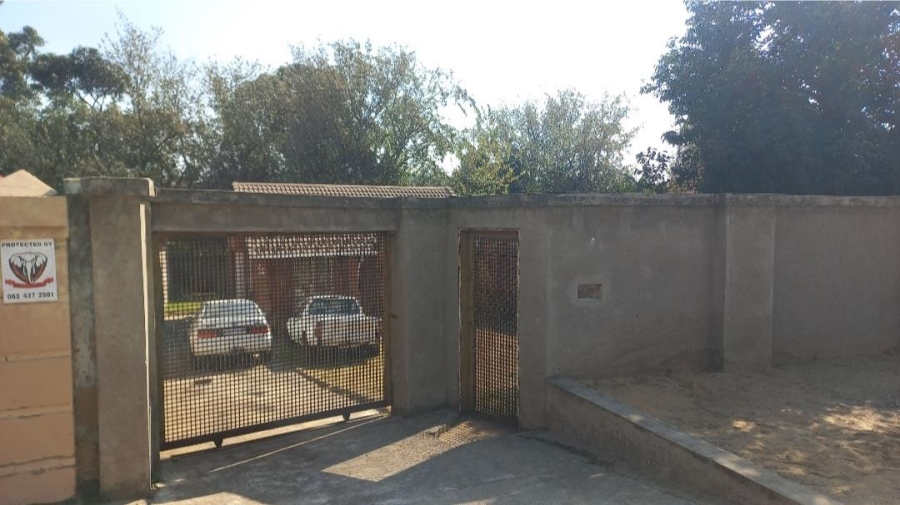 2 Bedroom Property for Sale in Ormonde View Gauteng