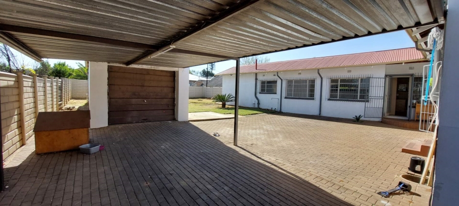 3 Bedroom Property for Sale in Florentia Gauteng