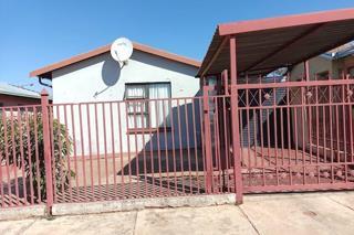 2 Bedroom Property for Sale in Soshanguve BB Gauteng