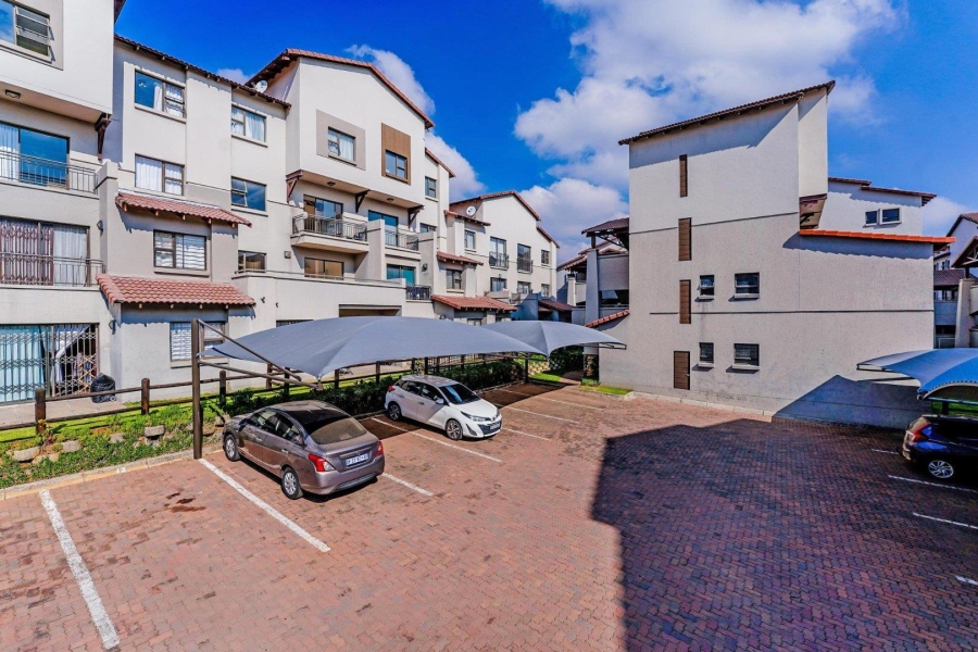 2 Bedroom Property for Sale in Sunninghill Gauteng