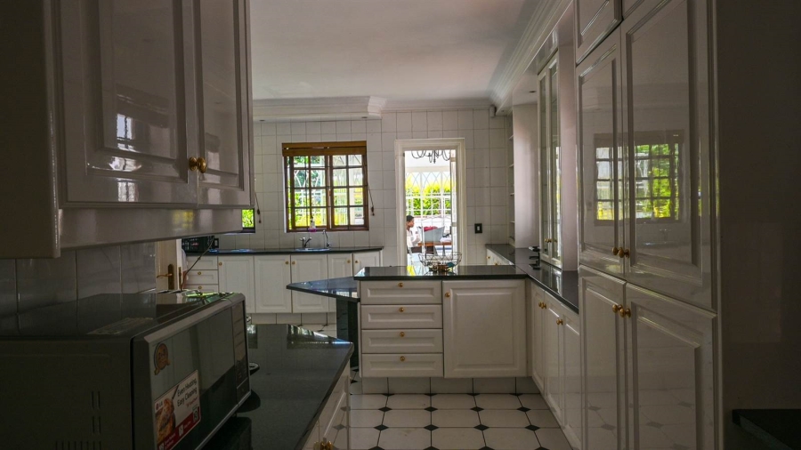 To Let 7 Bedroom Property for Rent in Hyde Park Gauteng