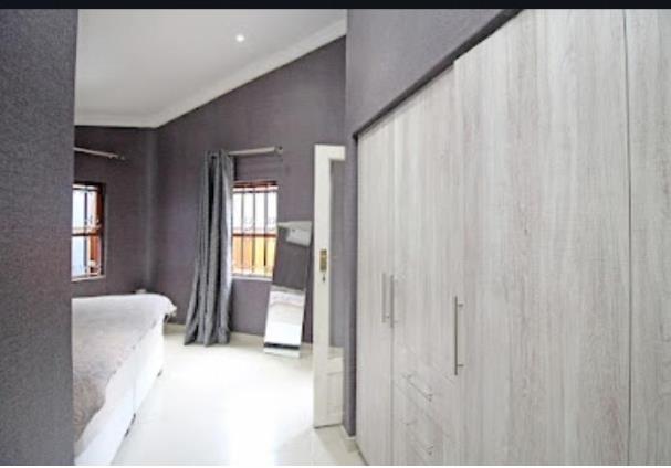 3 Bedroom Property for Sale in Strathavon Gauteng