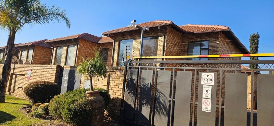 2 Bedroom Property for Sale in General Albertspark Gauteng