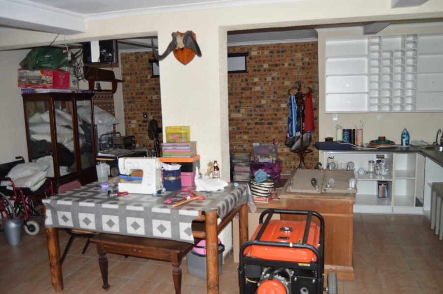 4 Bedroom Property for Sale in Raceview Gauteng