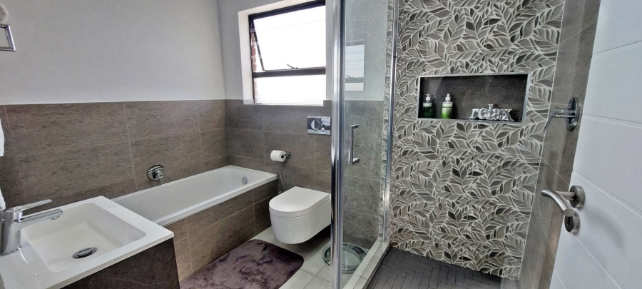 2 Bedroom Property for Sale in Elandshaven Gauteng