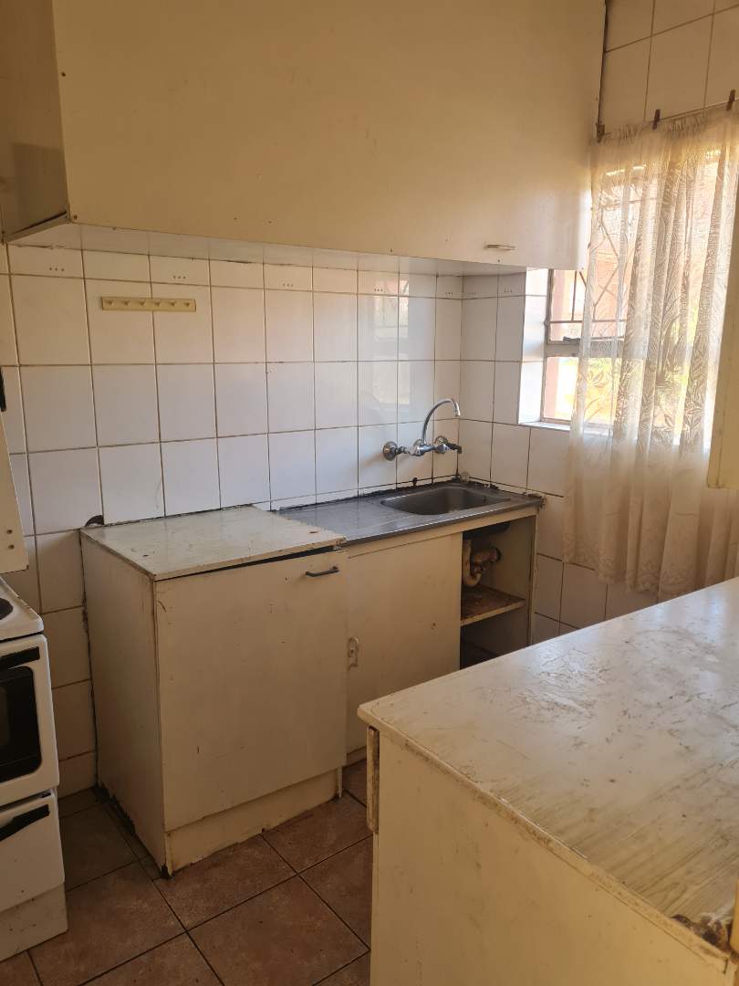 To Let 1 Bedroom Property for Rent in Horison View Gauteng