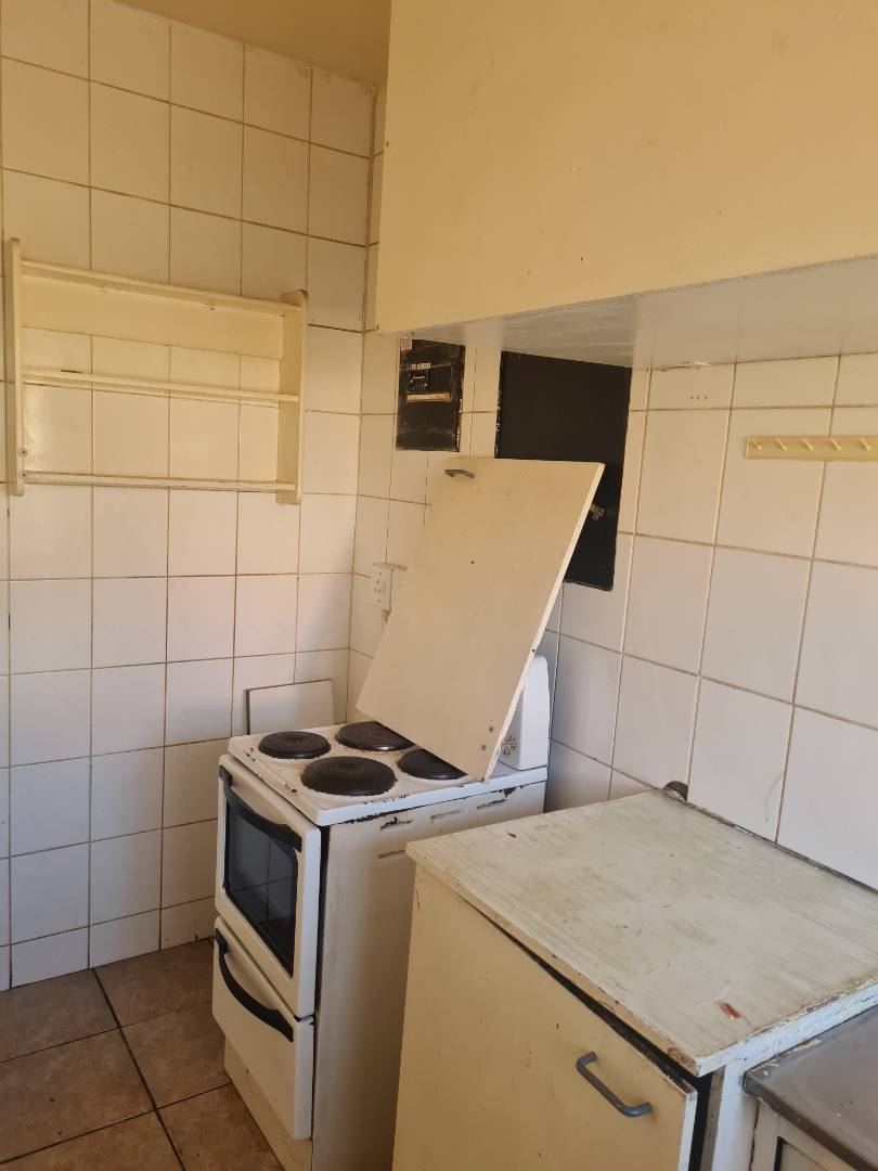 To Let 1 Bedroom Property for Rent in Horison View Gauteng