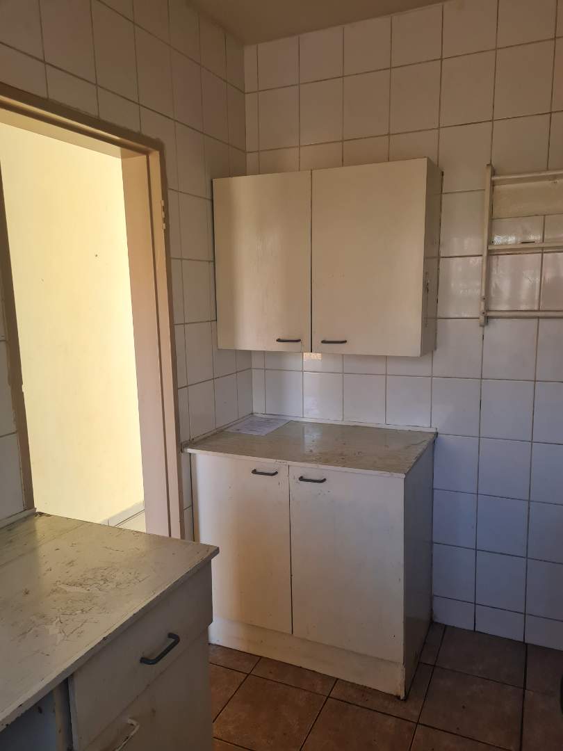 To Let 1 Bedroom Property for Rent in Horison View Gauteng