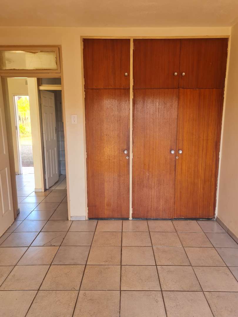 To Let 1 Bedroom Property for Rent in Horison View Gauteng