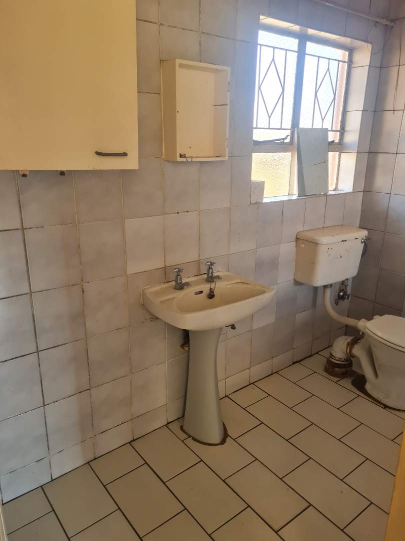 To Let 1 Bedroom Property for Rent in Horison View Gauteng