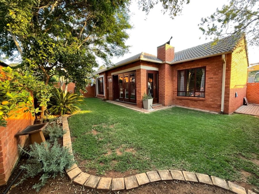 3 Bedroom Property for Sale in Boardwalk Gauteng