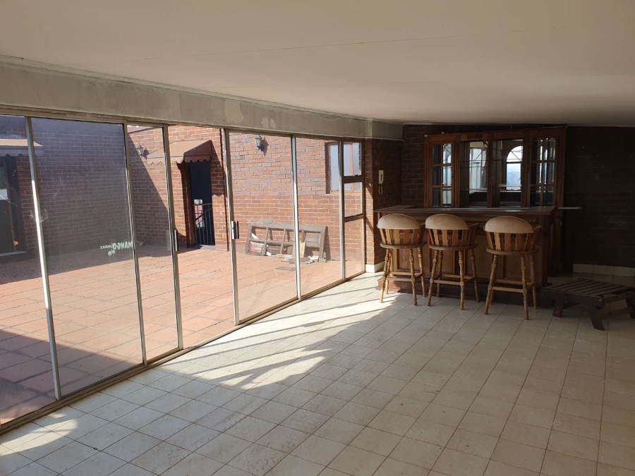 6 Bedroom Property for Sale in The Hill Gauteng