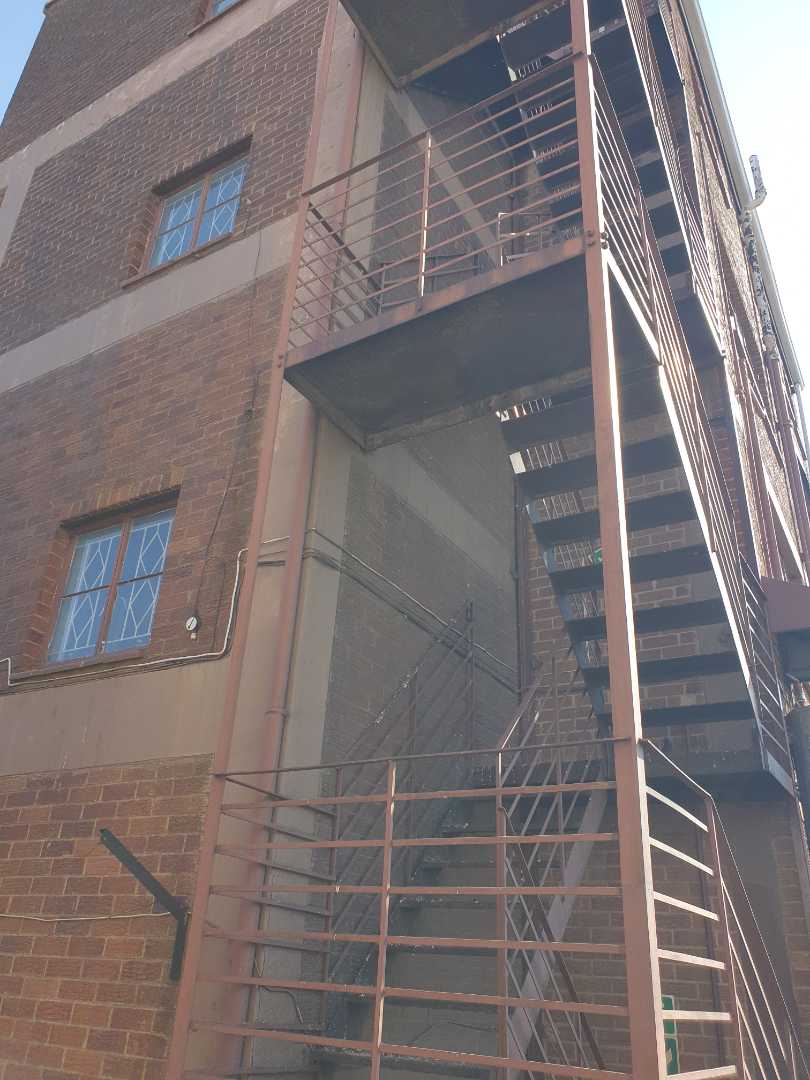 6 Bedroom Property for Sale in The Hill Gauteng