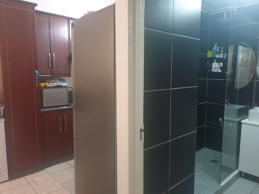 3 Bedroom Property for Sale in Ridgeway Gauteng