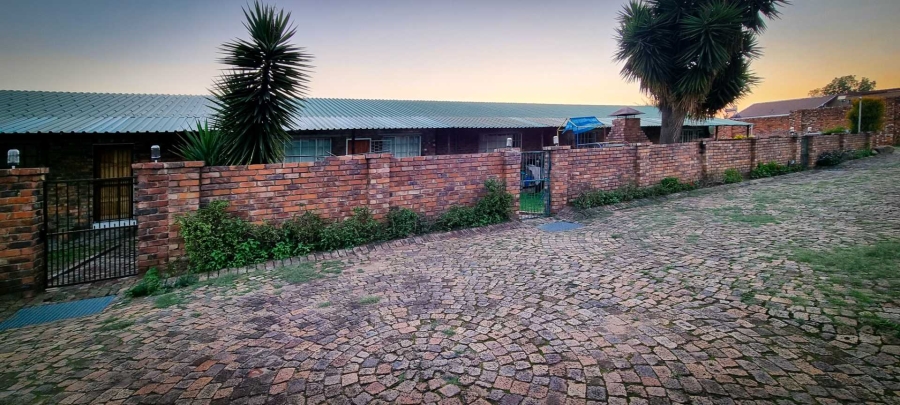 12 Bedroom Property for Sale in President Park Gauteng