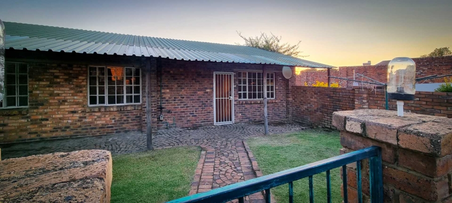 12 Bedroom Property for Sale in President Park Gauteng