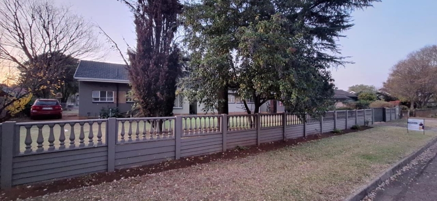 3 Bedroom Property for Sale in Brackenhurst Gauteng