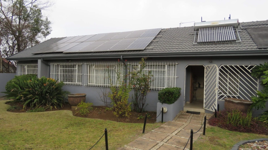 4 Bedroom Property for Sale in General Albertspark Gauteng