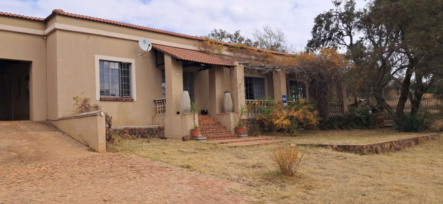 6 Bedroom Property for Sale in Vlakplaats Gauteng