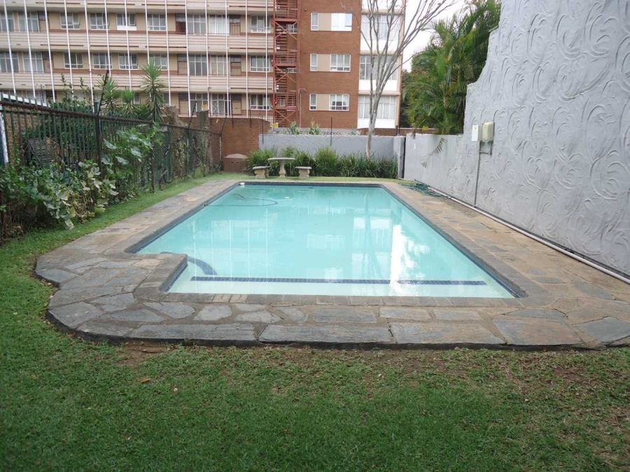 To Let 2 Bedroom Property for Rent in Queenswood Gauteng