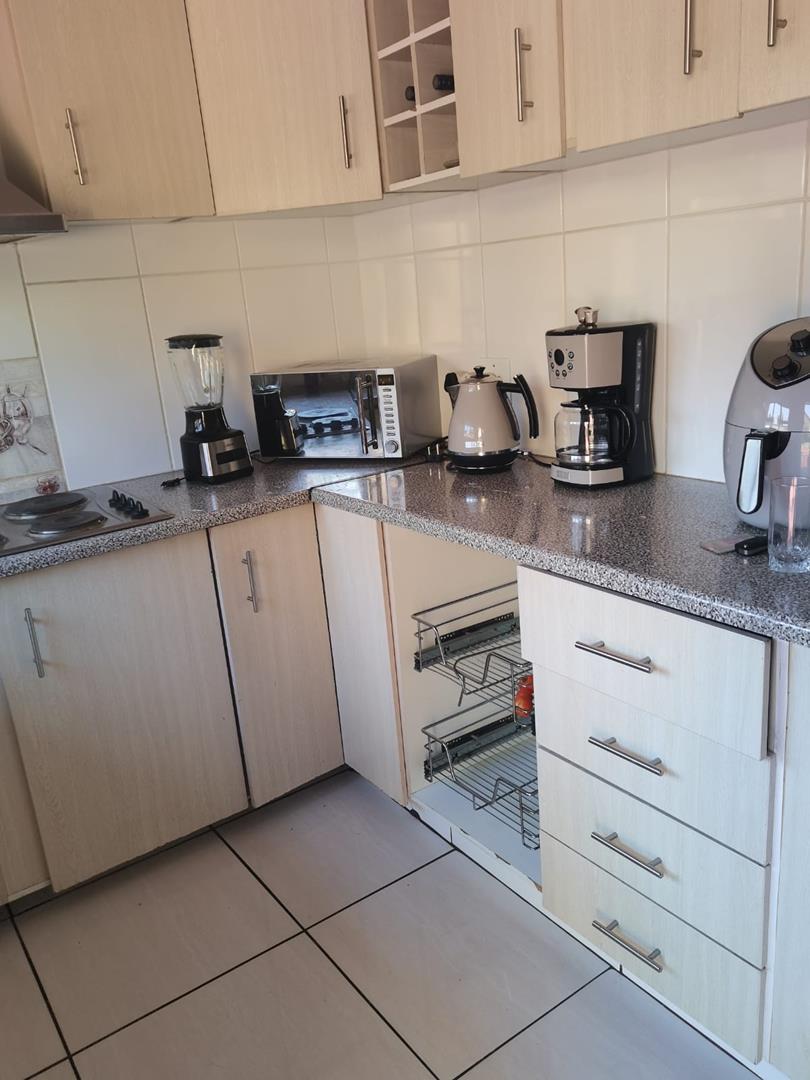 4 Bedroom Property for Sale in The Orchards Gauteng