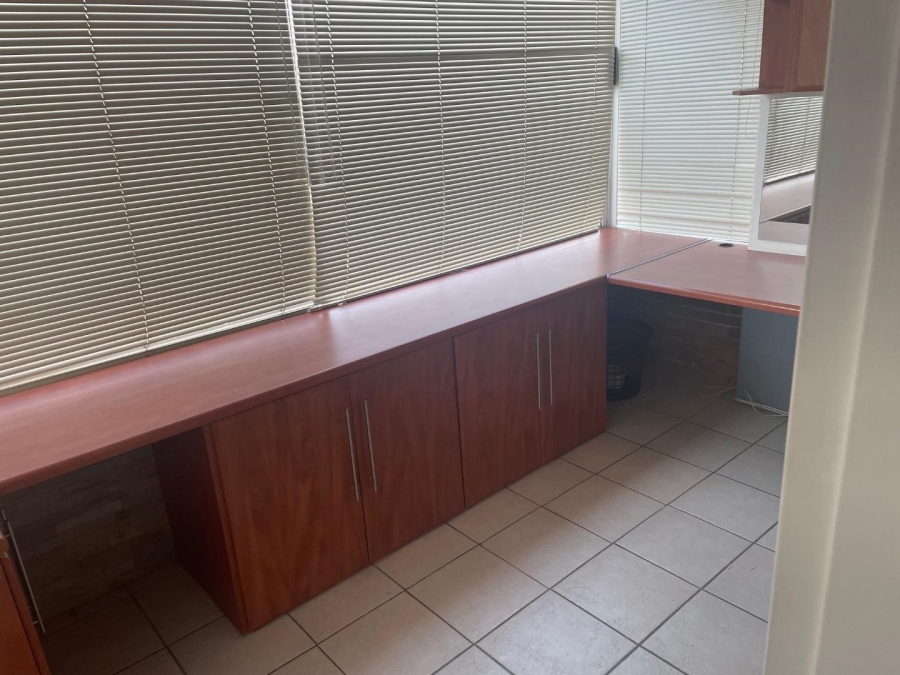 1 Bedroom Property for Sale in Illovo Gauteng