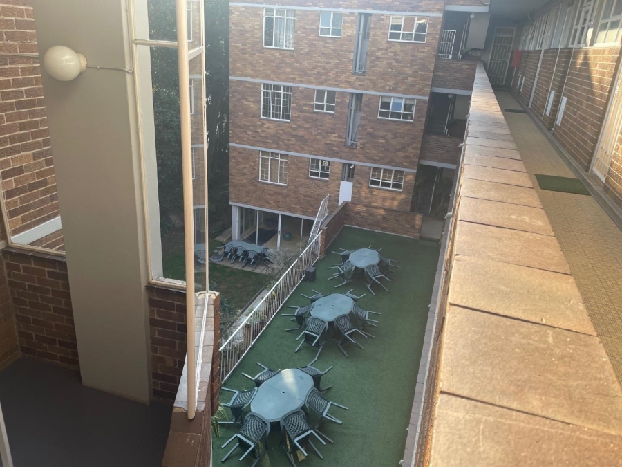 1 Bedroom Property for Sale in Illovo Gauteng