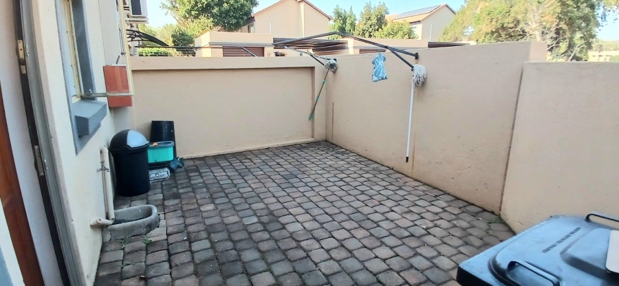 To Let 3 Bedroom Property for Rent in Annlin Gauteng