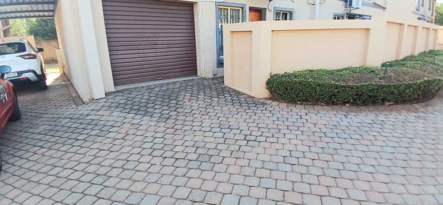 To Let 3 Bedroom Property for Rent in Annlin Gauteng