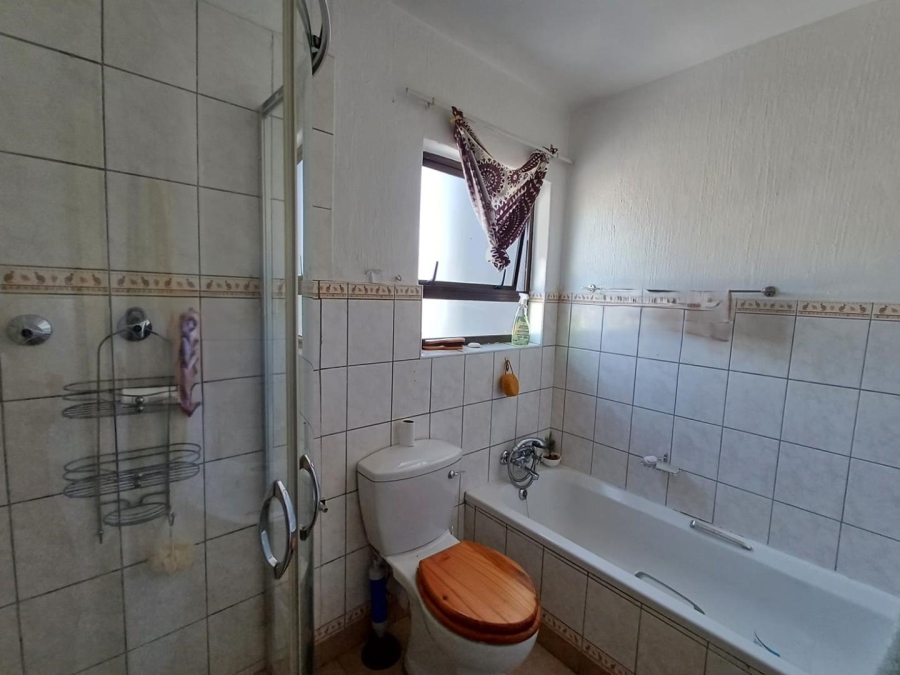 To Let 2 Bedroom Property for Rent in Northcliff Gauteng