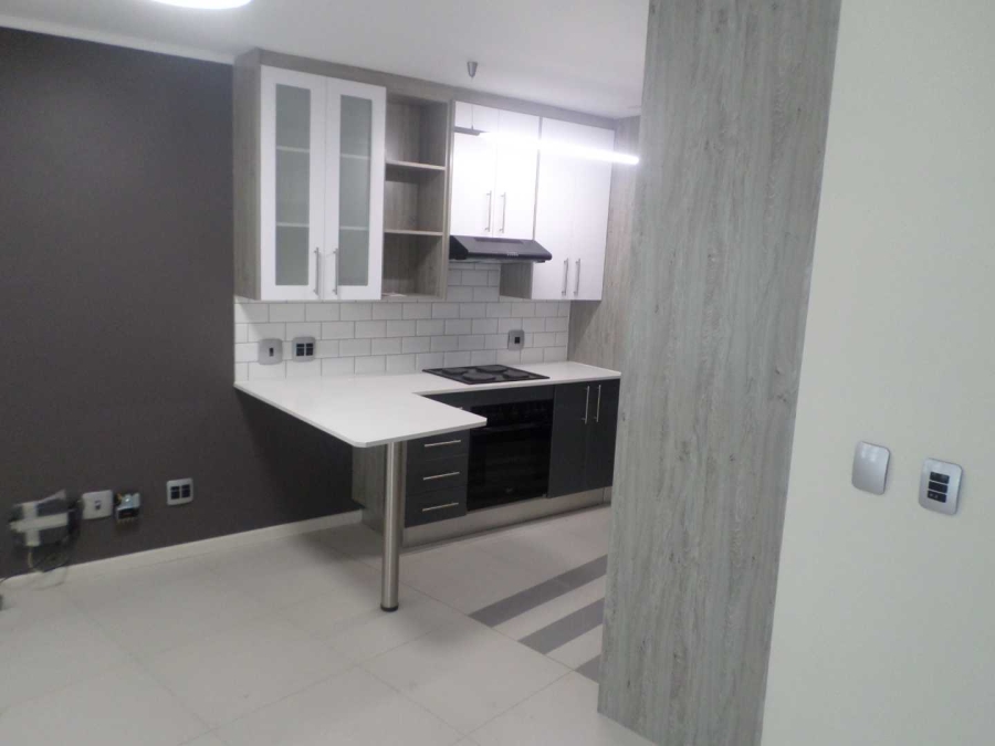 1 Bedroom Property for Sale in Hatfield Gauteng